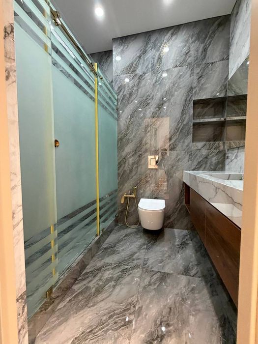 ЖК Абу Даби Продается 5 комнатная квартира ремонт ул.Хувайдо