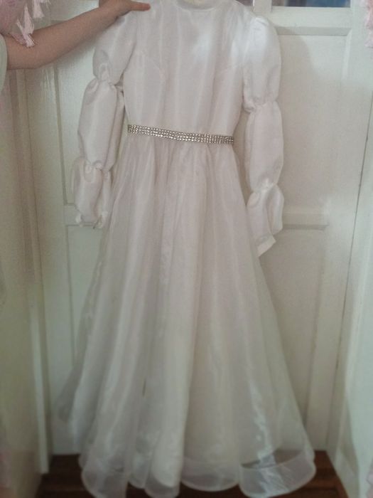 tuy va marosimlar uchun oq kóylak