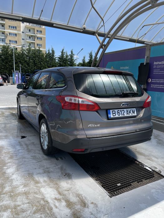 FORD Focus 2014 — imagine 4