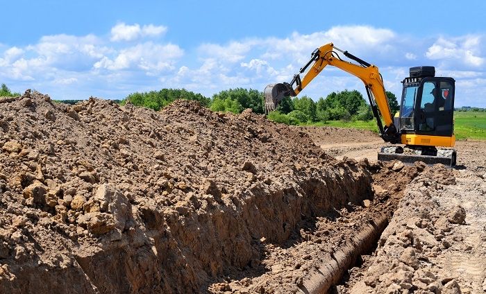 Asfalt frezat, pamant negru de gradina, nisip, balast, piatra, beton