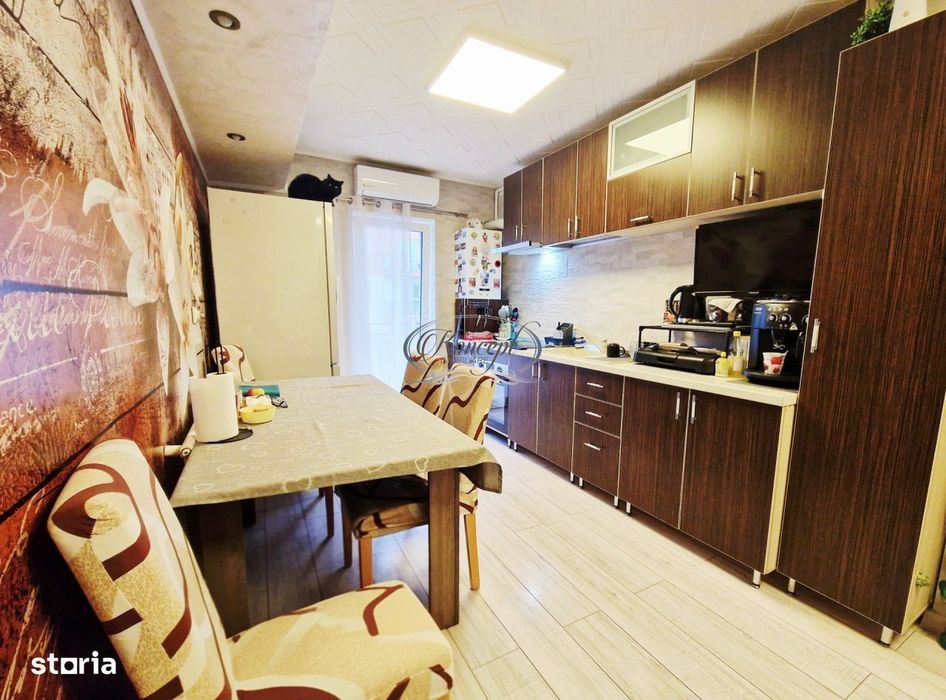 Apartament decomandat, 57 mp utili, Floresti