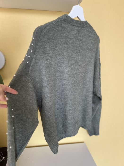 Кофта с бусинами от H&M