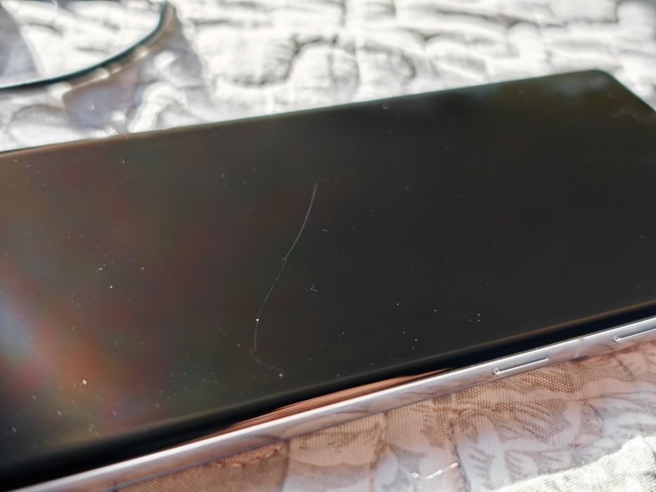 Продавам Samsung S21 Ultra 256гб/12 рам!Обещан!!!
