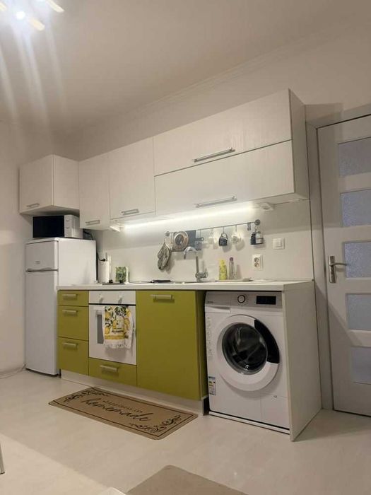Дава се под наем Тристаен апартамент в София, Център - 60 кв.м за 776.73 € - Снимка #3