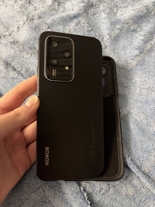 Продаю телефон Honor 200 lite