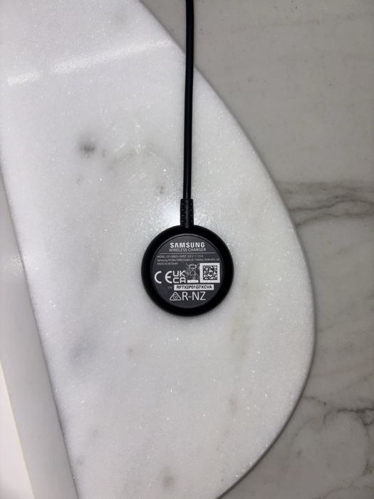 Часовник Samsung Galaxy 4 40mm