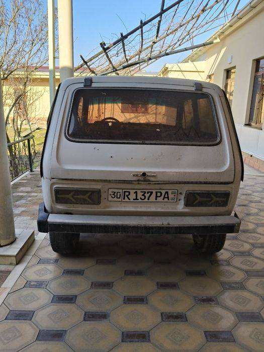 Vaz Niva pikap yaxwi xolatda