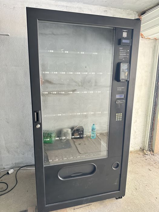 3 вендинг машини FAS 900, FAS 1050 и Necta Astro 2 ES8 + POS/ФУВАС