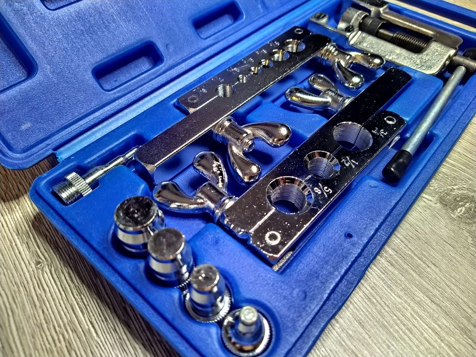 Trusa pentru bercuit tevi cupru instalatii frigorifice cu largitoare