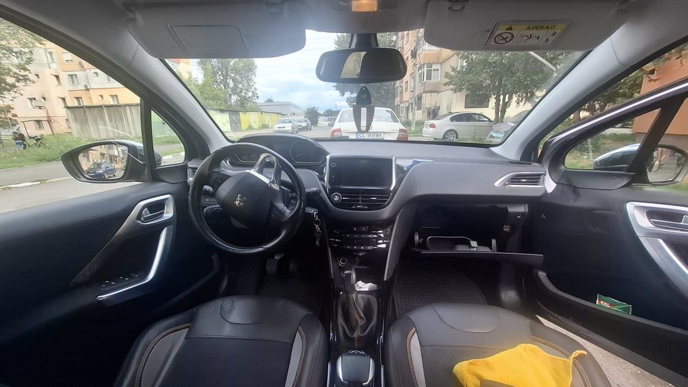 De vânzare Peugeot 2008 – Euro 6, Benzină, Stare Excelentă (Ideală pentru oraș și drumuri lungi)