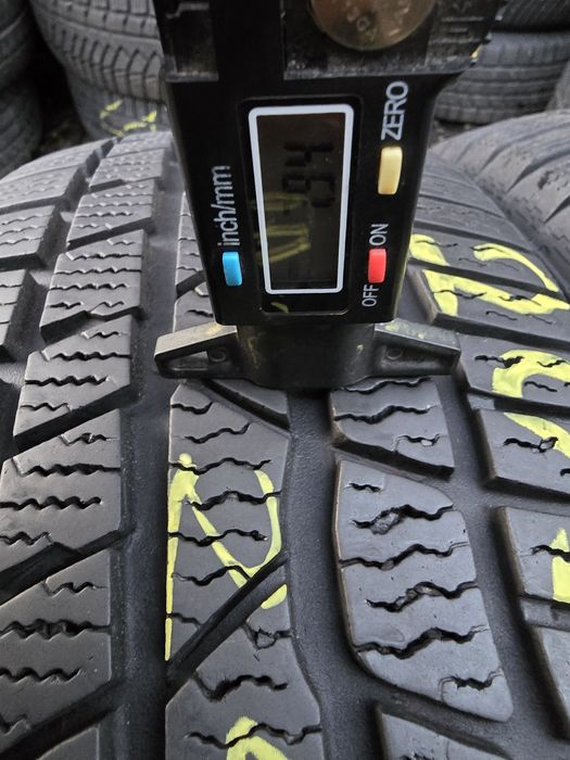 Anvelope 205 60 16 Continental iarna