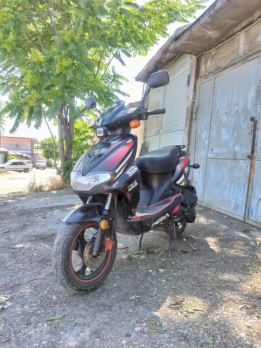 Скутер  PEDA RU8