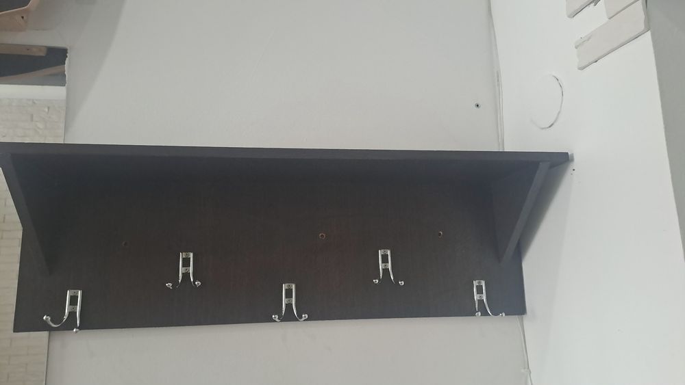 Вешалка в прихожую