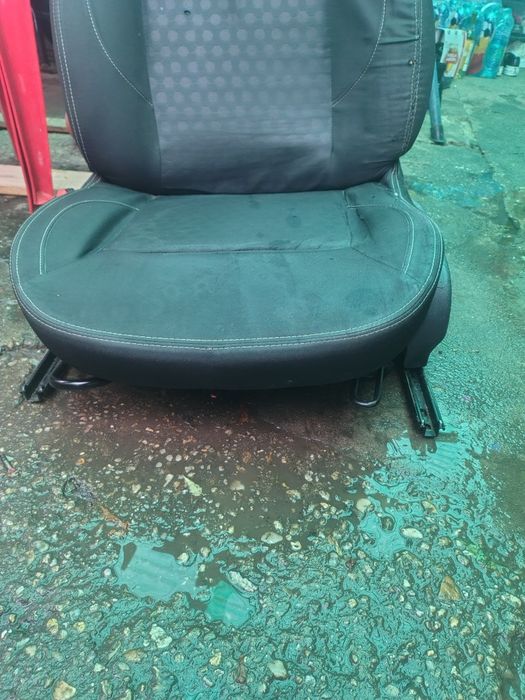 Scaun șofer Logan 2013