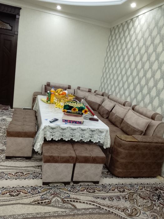 Гостинный уголок продается