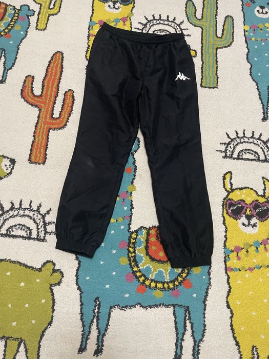 Pantaloni Kappa negri in stare excelenta 12 ani