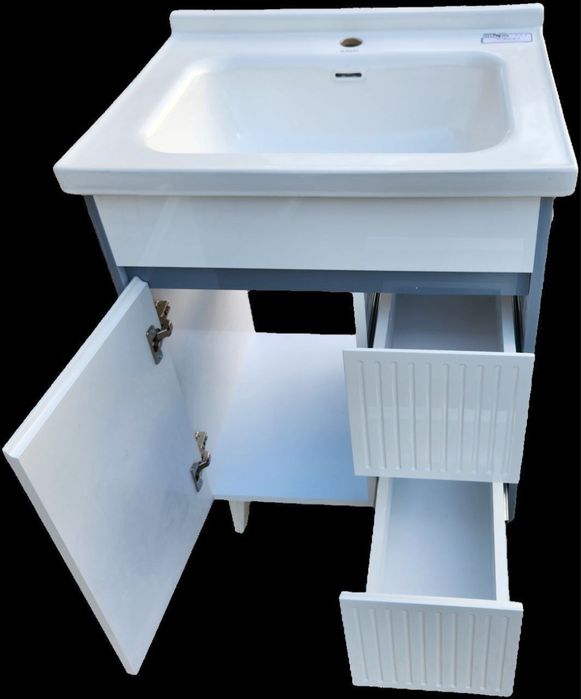 Shkaf hamma razmerlar bor 1 qol