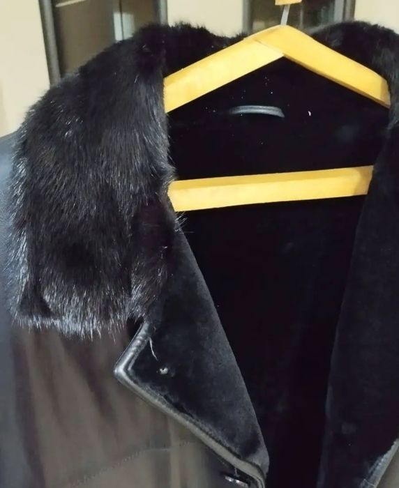 Продам мужскую дубленку