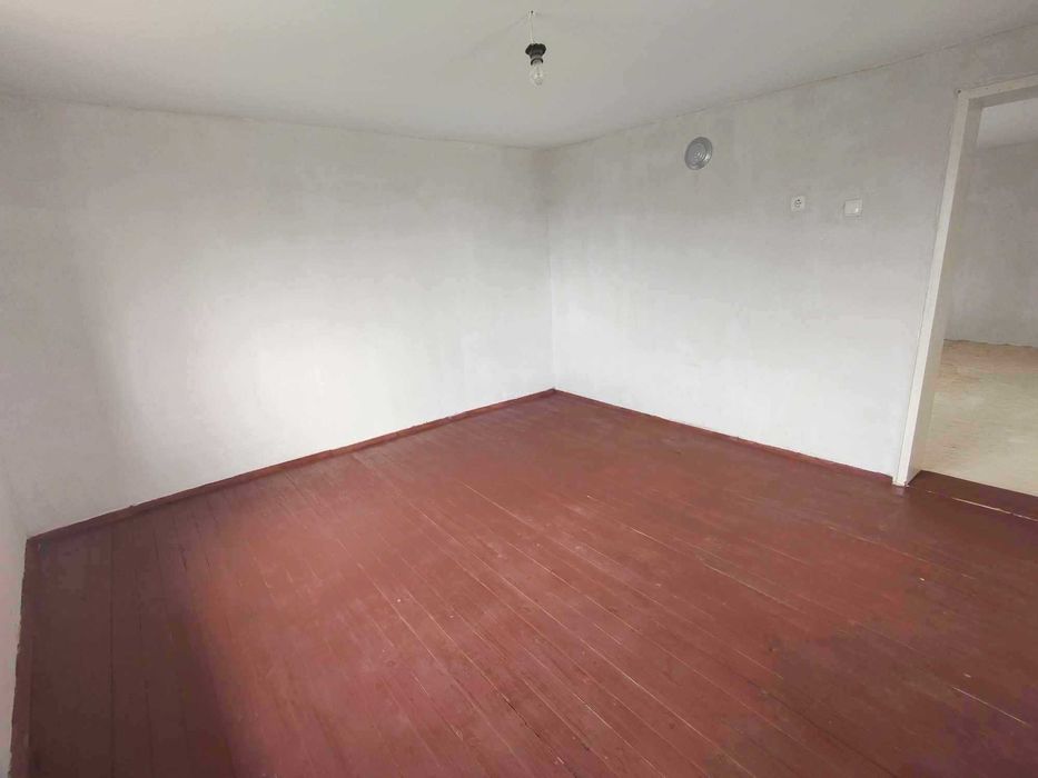 Продава се Къща в с. Преселенци, Област Добрич - 89 кв.м за 315 €/кв.м - Снимка #2