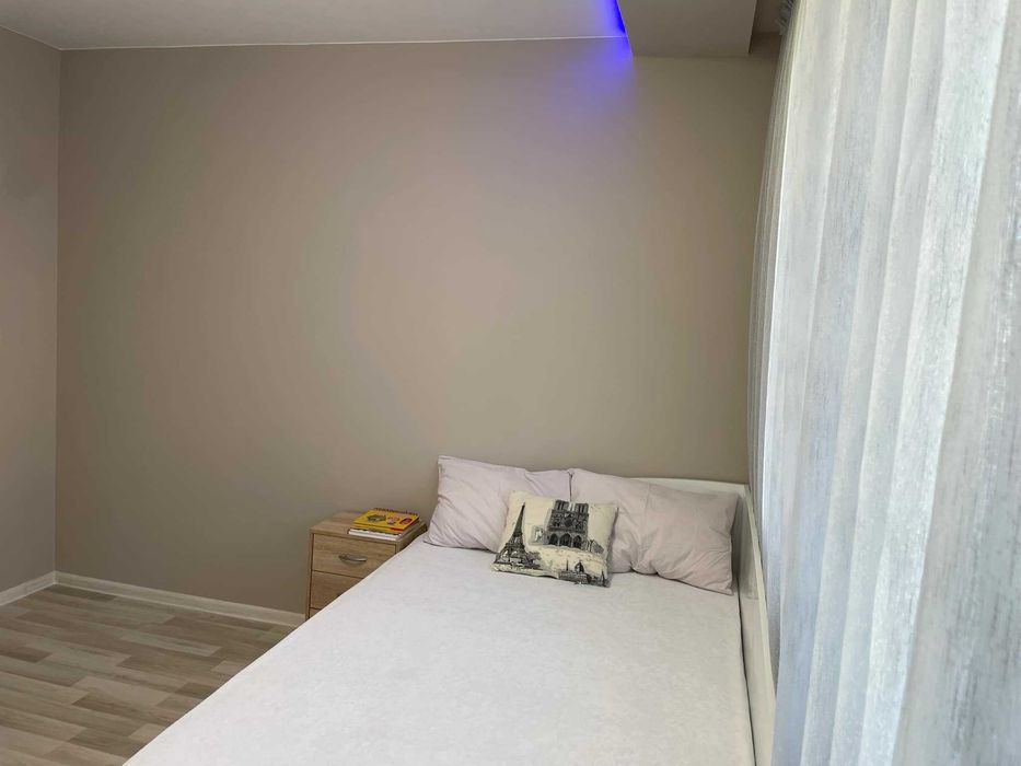 Дава се под наем Тристаен апартамент в Стара Загора, Център - 60 кв.м за 423.3 € - Снимка #11