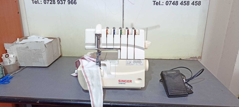 Masina de surfilat/Uberdeck Singer 14T957DC