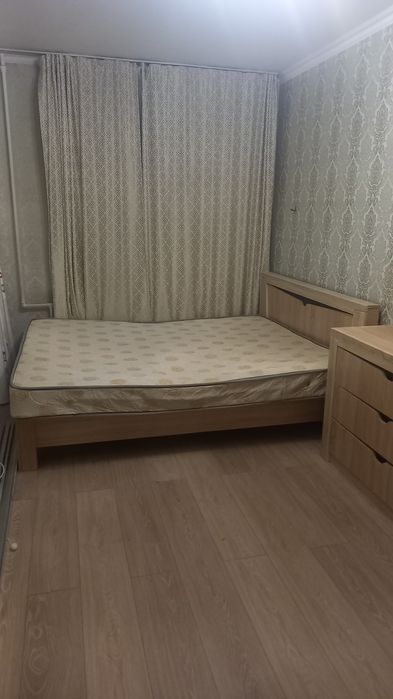 Продам качественный красивый спальный гарнитур