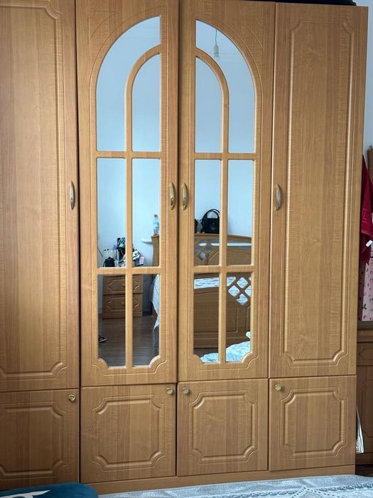 Спальный гарнитур