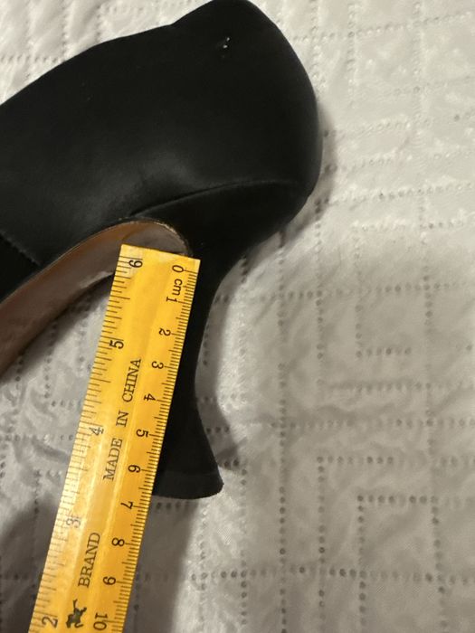 Женкие туфли на каблуке