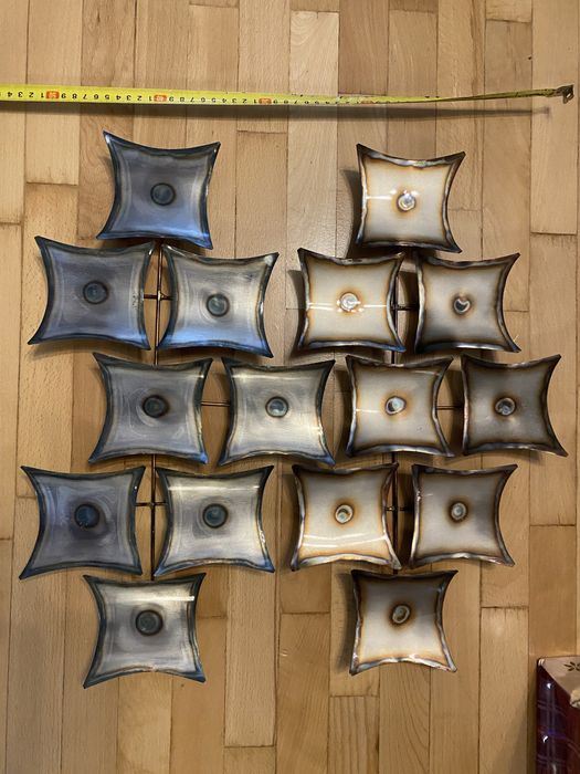 Две метални пана