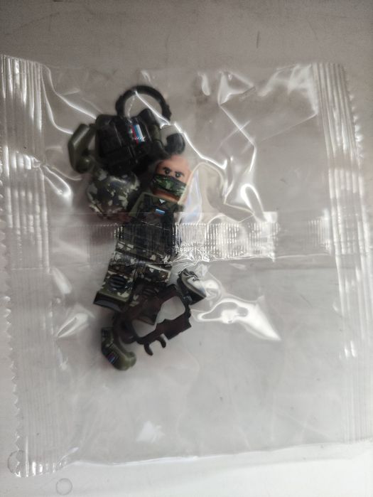 Лего минифигурка Солдата РФ