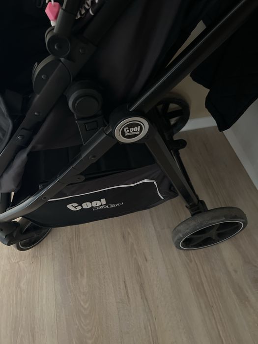 Продам коляску 2в1 хорошее состаяние