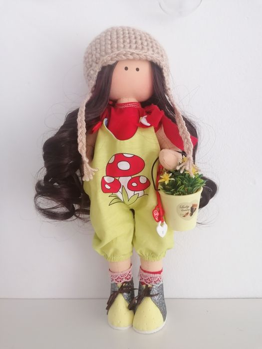 Ръчно изработени кукли за игра и декорация