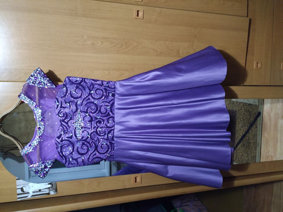 Продам нарядное платье