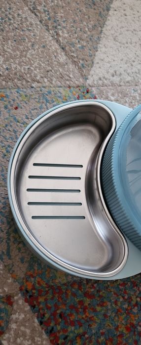 Hranitor animale / dispenser apa si mancare pisici si caini Tiaki