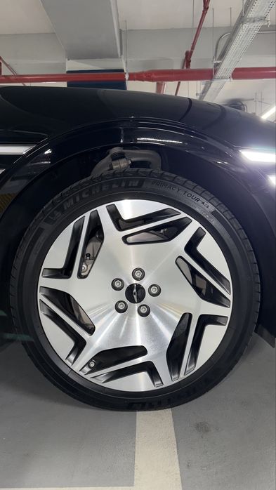 Genesis G90 2025