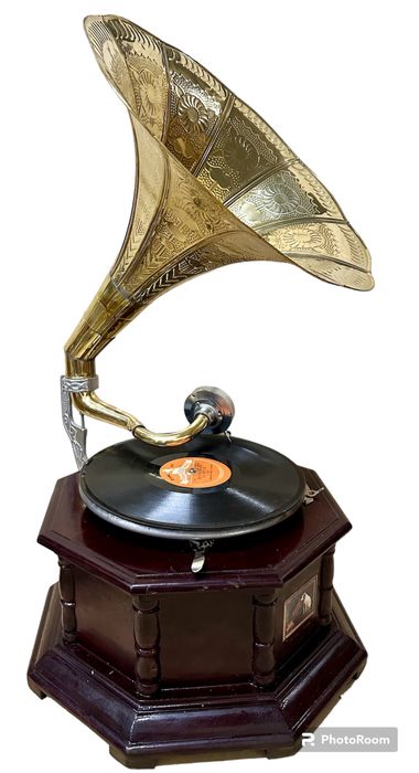 Граммафон настоящий механический