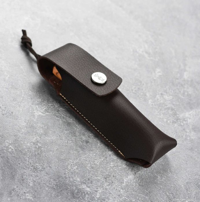 Opinel №8 МАСЛИНА Подаръчен комплект сгъваем нож с кожен калъф