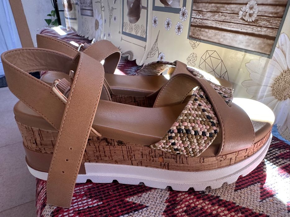 Sandale noi mărimea 36 Deichmann