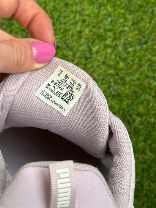 Маратонки Puma - черни и лилави и официални обувки