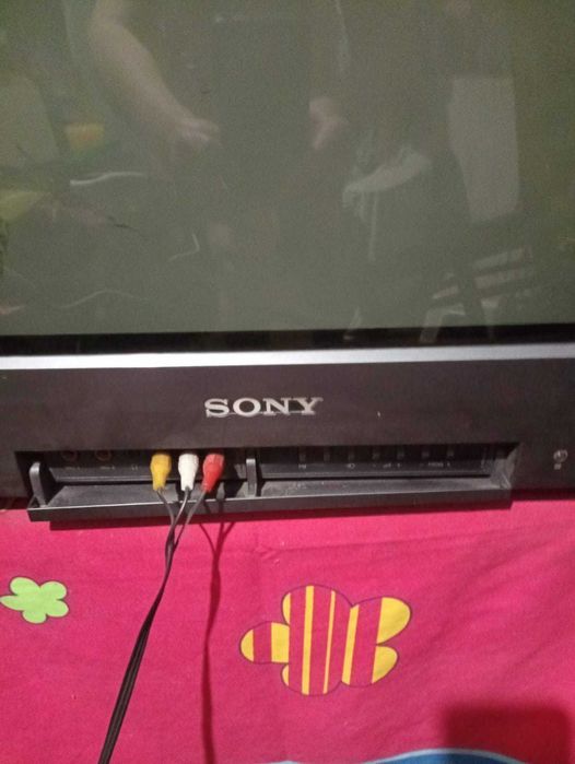 Продам телевизор