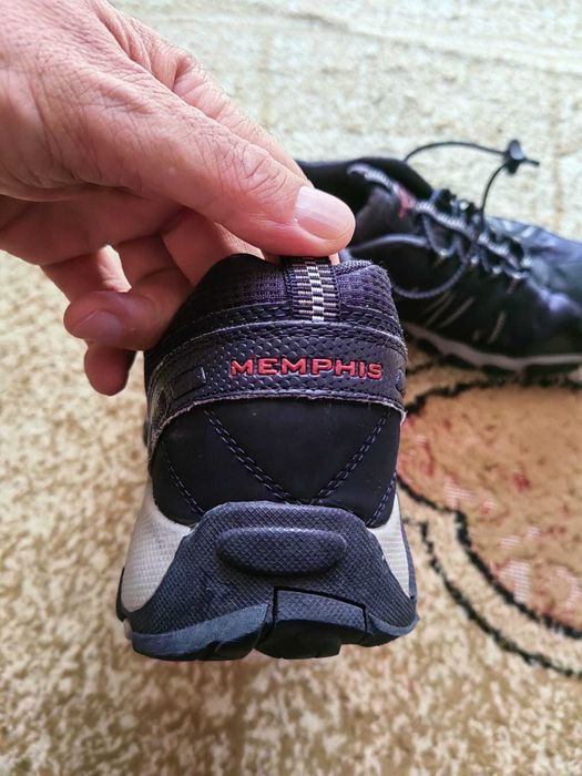 Vand Adidas MEMPHIS One