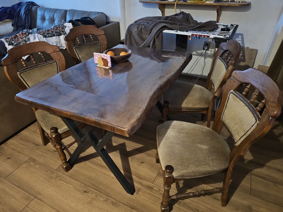 Продавам 4бр трапезни столове