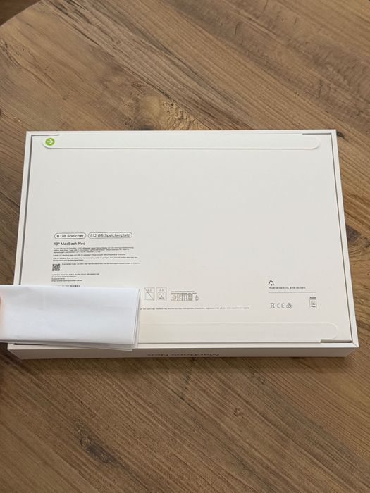 MacBook Neo / 512GB / НЕРАЗПЕЧАТАН