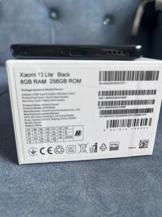 Xiaomi 13 Lite .