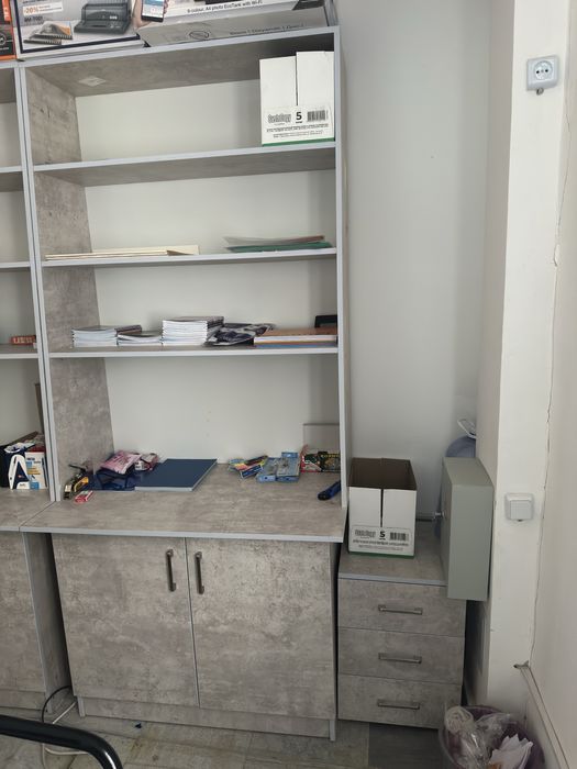 Do'kon uchun mebel shkaf stol tumbochka