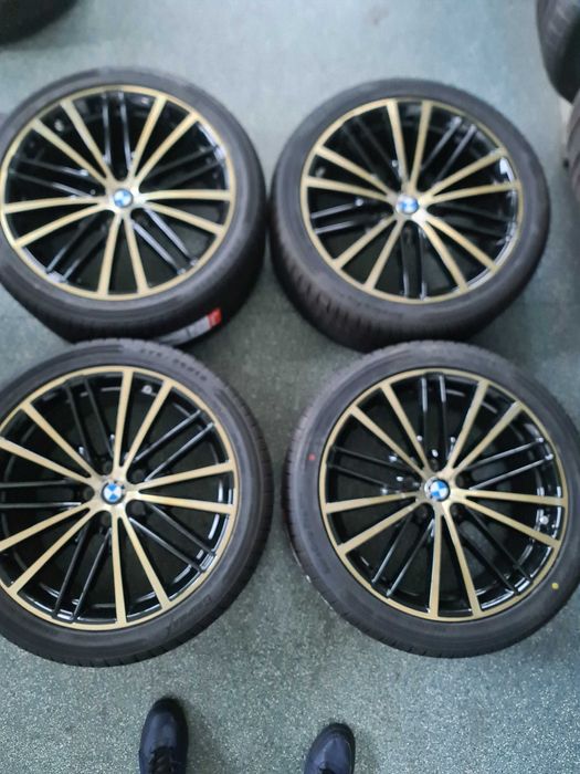 Jante BMW Seria 5 G30 Anvelope Iarna Pirelli GripMax Winter 275 35 R19
