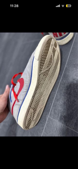 Vand tenisi nike (ca noi)