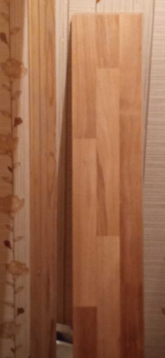 Доска гладильная и утюг