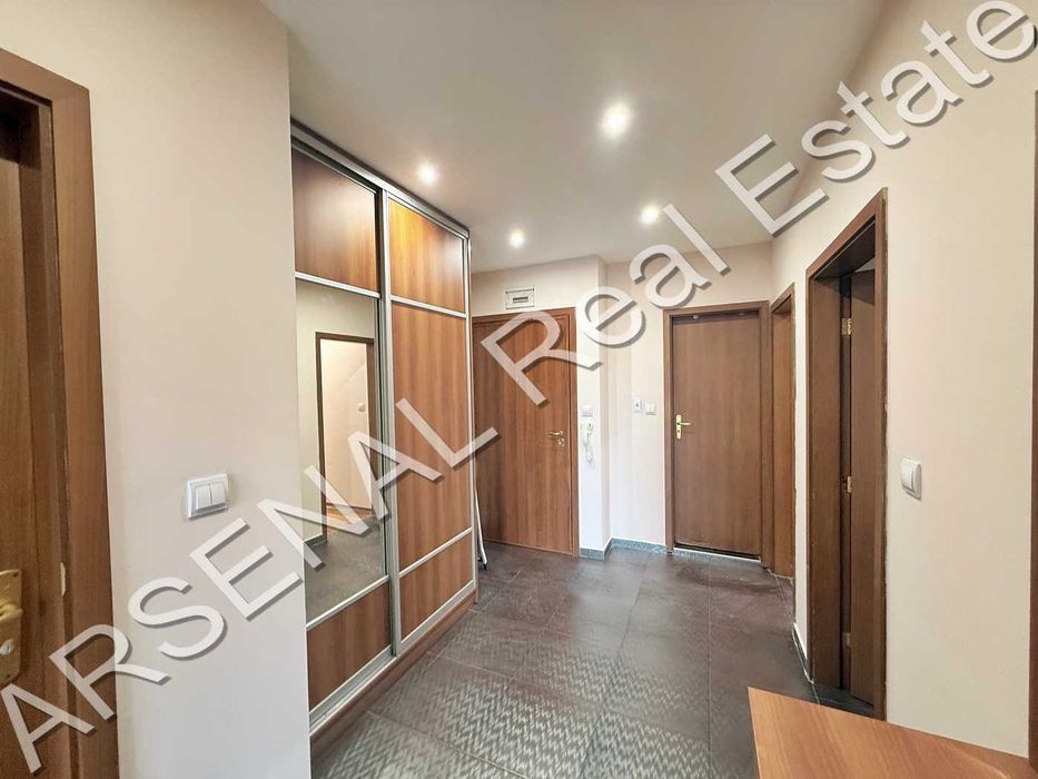 Дава се под наем Тристаен апартамент в София, Младост 1 - 107 кв.м за 897.6 € - Снимка #1