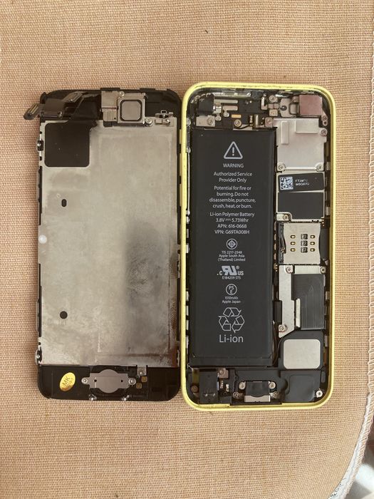 Iphon 5c 8gb baterie 94% display mort